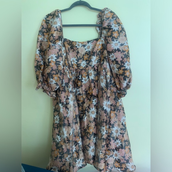 Storia Dresses & Skirts - Storia shimmer sundress